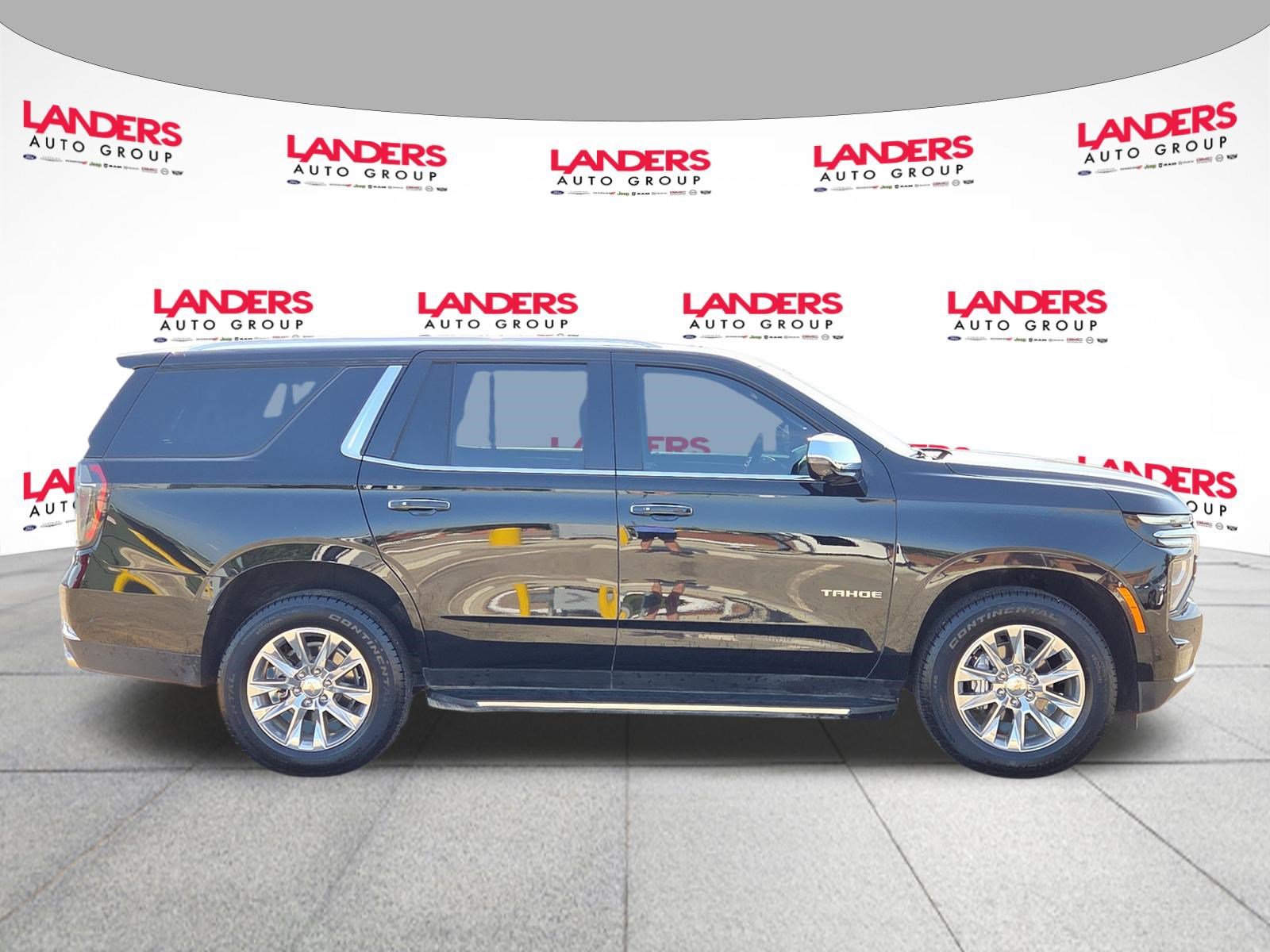 Used 2025 Chevrolet Tahoe Premier RWD image 2