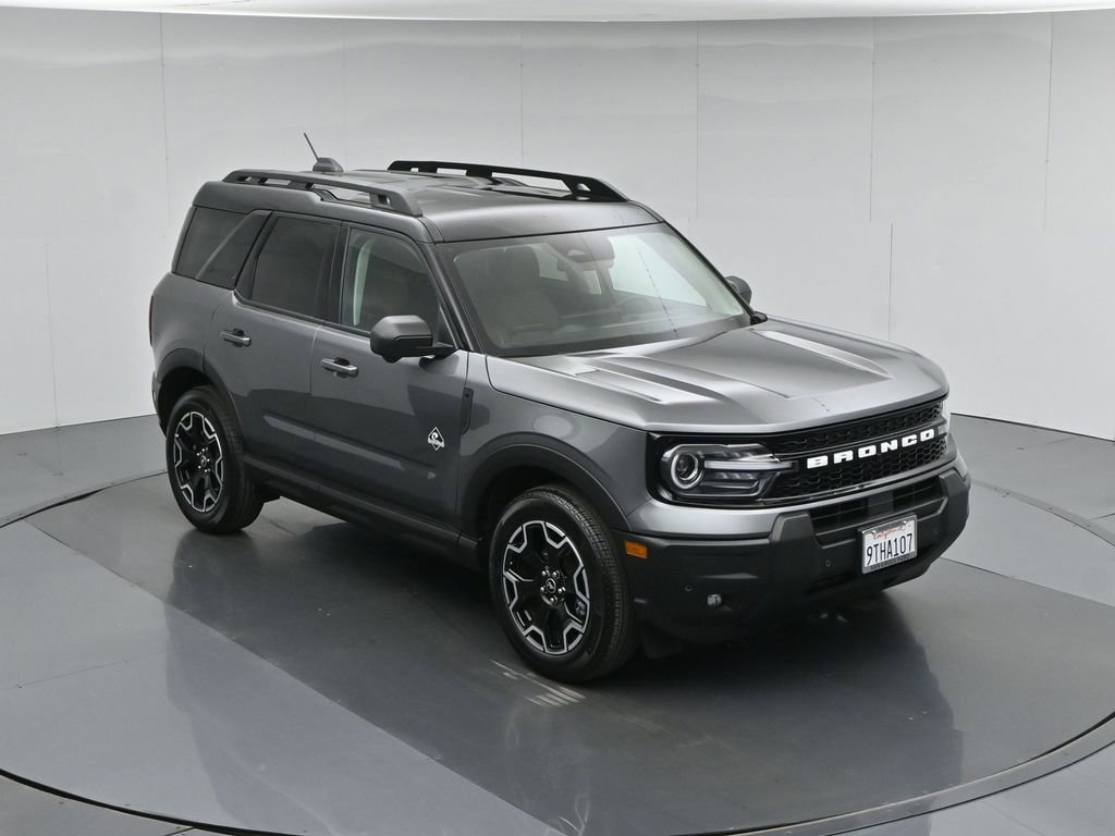 Certified 2025 Ford Bronco Sport Outer Banks w/ Outer Banks Tech Package+ AWD/4WD image 41
