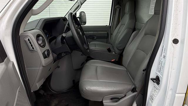 Certified 2022 Ford E-350 and Econoline 350 Super Duty w/ Power Windows & Locks Group RWD image 13