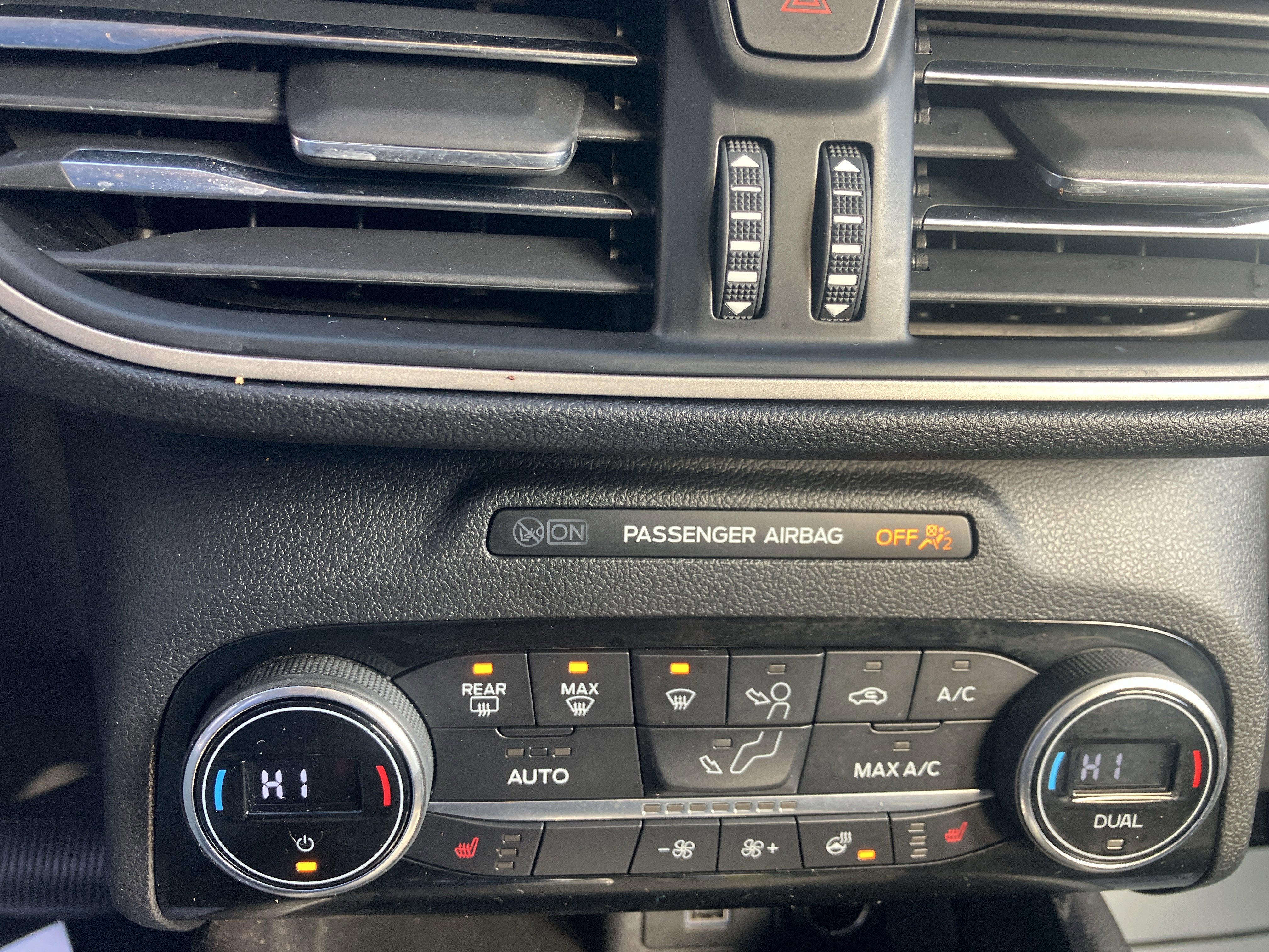 Certified 2021 Ford Escape SEL image 26