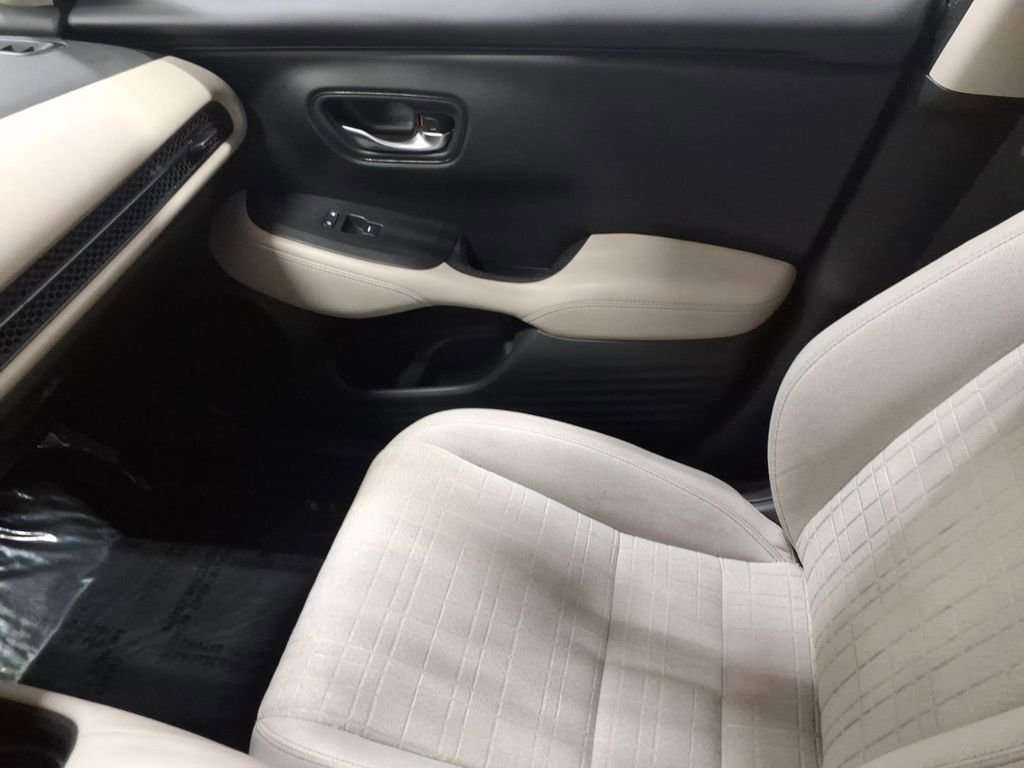 Used 2024 Honda HR-V LX image 22