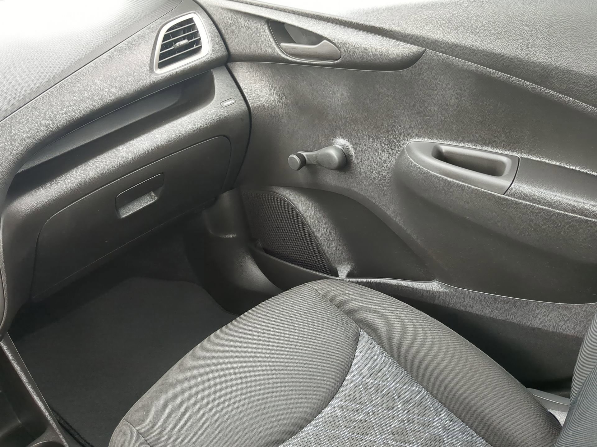 Used 2020 Chevrolet Spark LS image 43