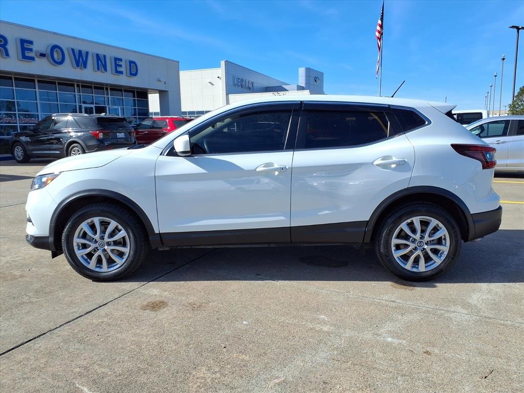 Used 2021 Nissan Rogue Sport S image 3
