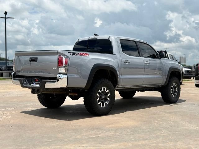 Used 2020 Toyota Tacoma TRD Off-Road AWD/4WD image 2