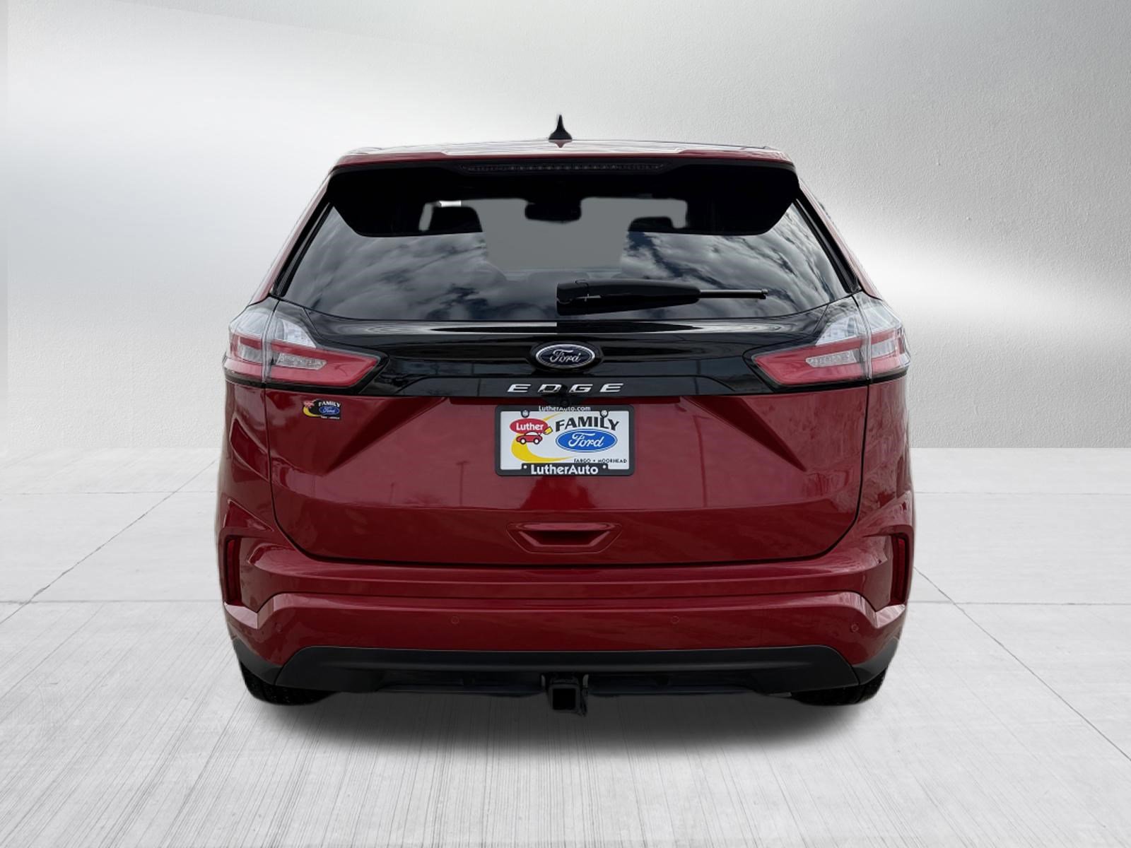 Certified 2024 Ford Edge ST-Line w/ Class II Trailer Tow Package image 4