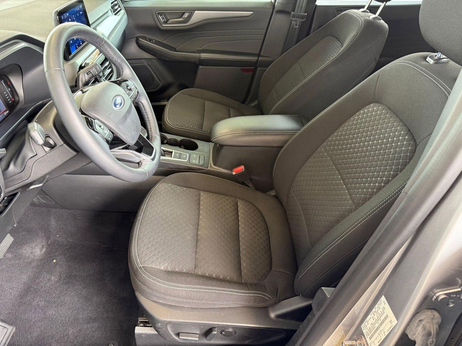 Certified 2023 Ford Escape Active w/ Cold Weather Package FWD image 5