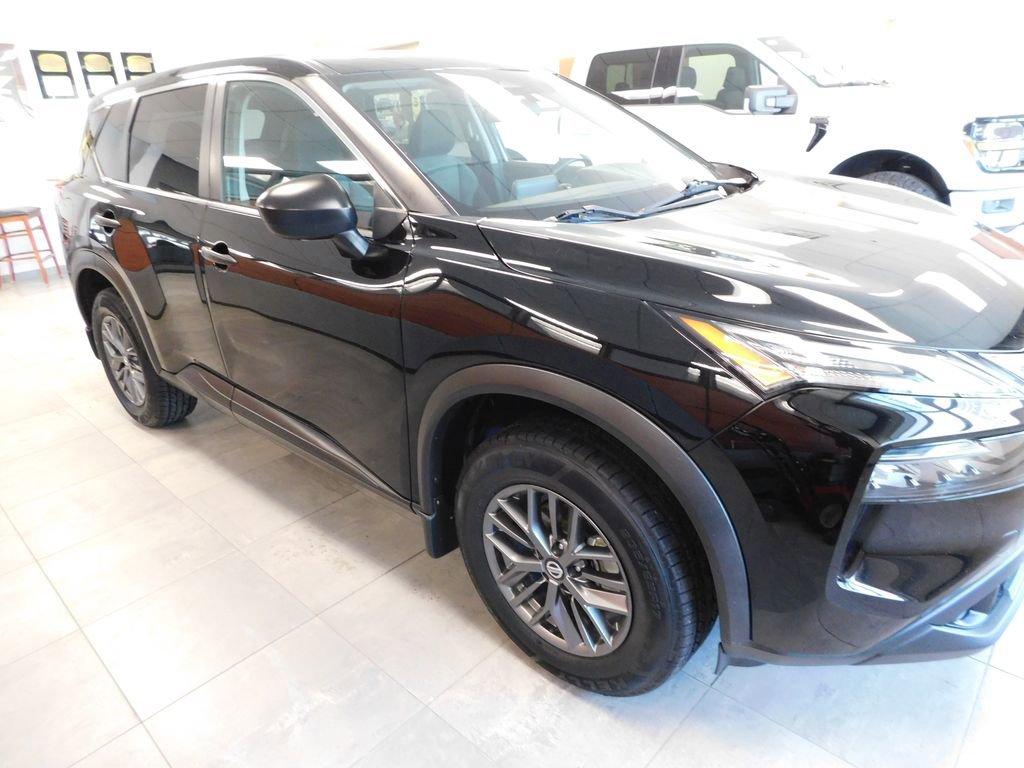 Used 2021 Nissan Rogue S AWD/4WD image 5