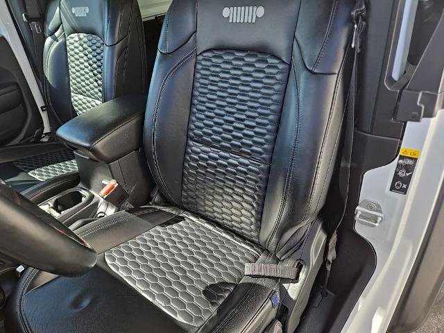 Used 2021 Jeep Wrangler Sport image 19