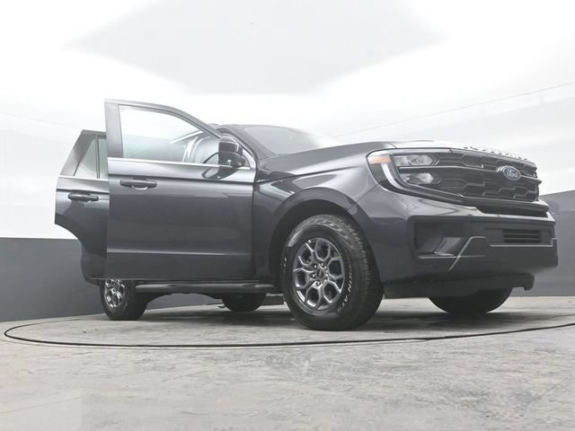 Certified 2025 Ford Expedition Active AWD/4WD image 30
