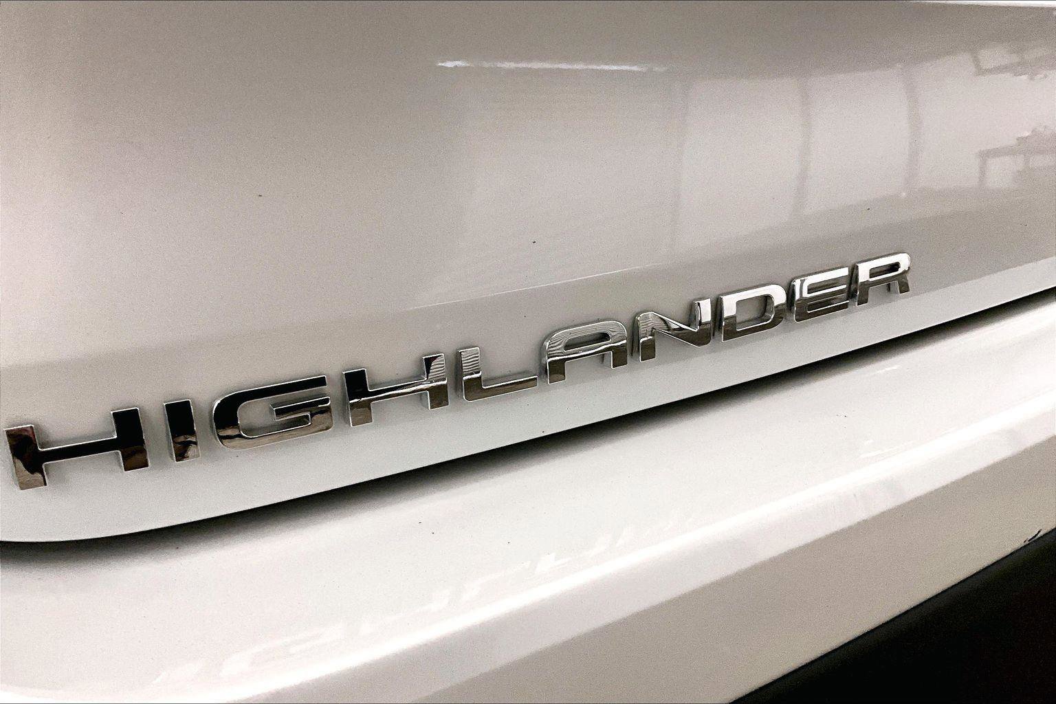 Used 2022 Toyota Highlander XLE image 13