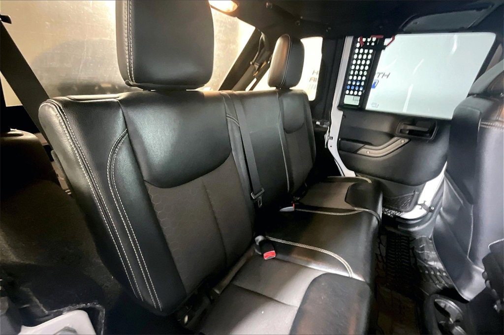 Used 2017 Jeep Wrangler Unlimited Sport image 21