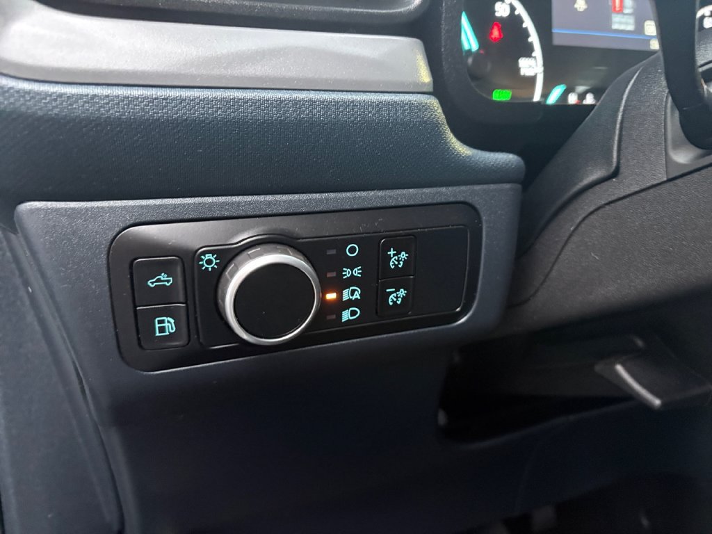 Certified 2024 Ford Maverick XL FWD image 26