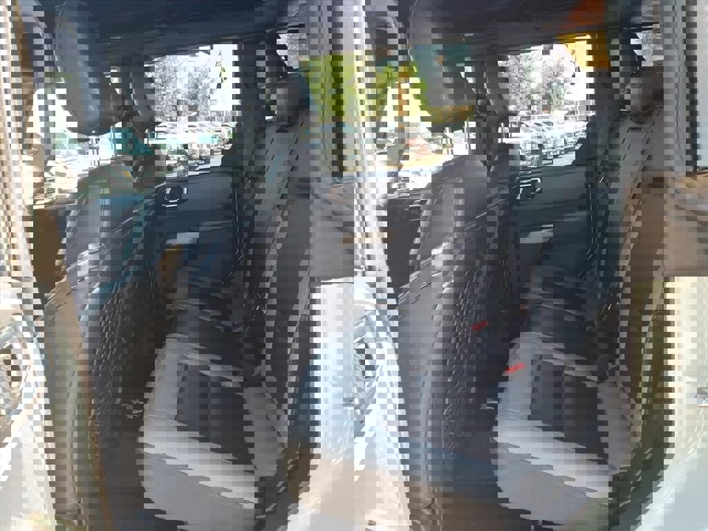 Certified 2023 Ford Bronco Black Diamond image 17