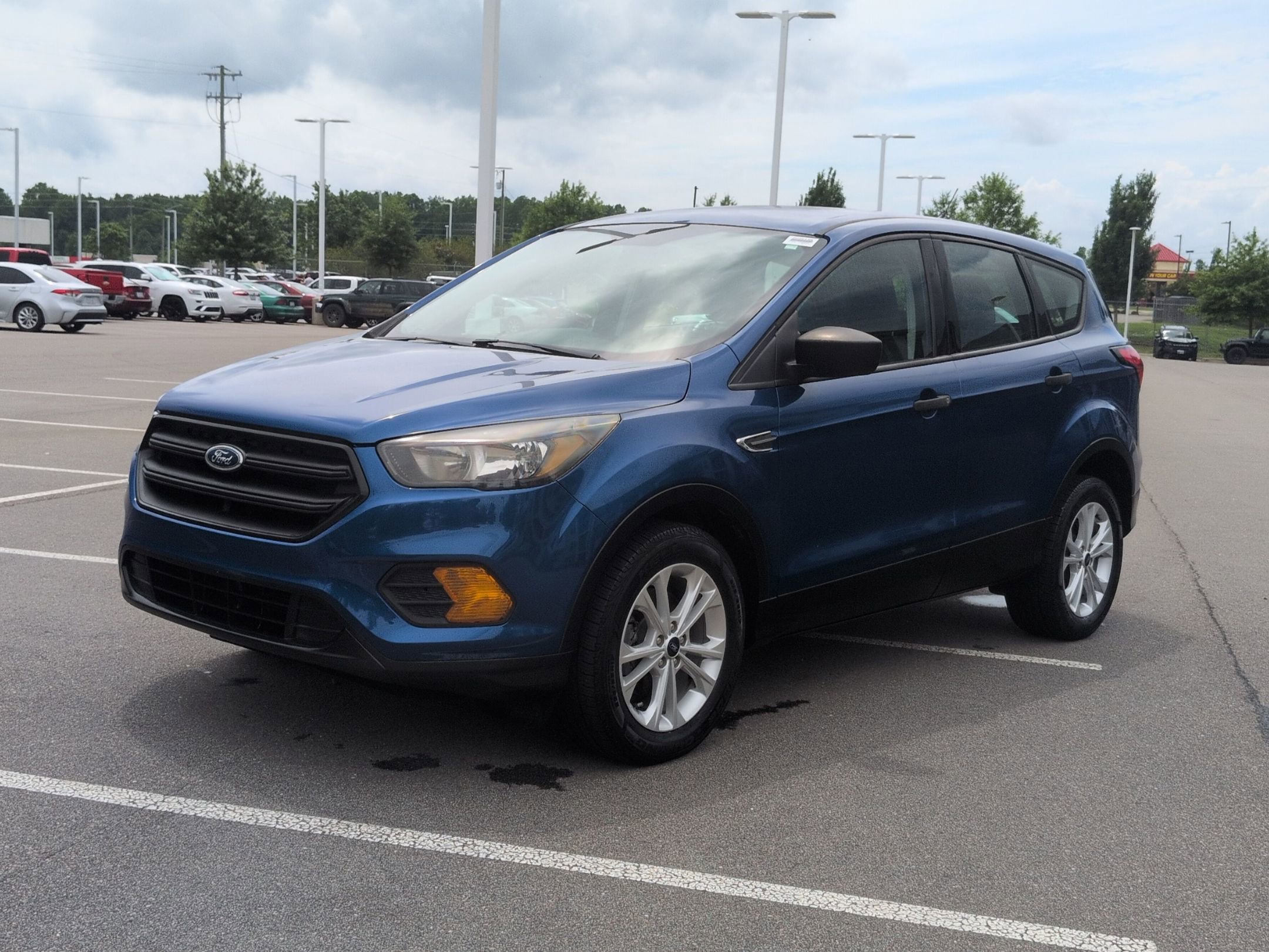 Certified 2019 Ford Escape S FWD image 8
