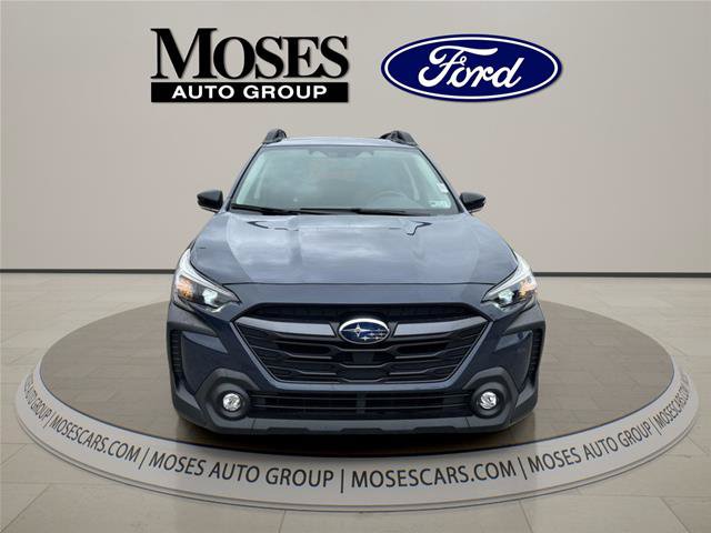 Used 2024 Subaru Outback Premium AWD/4WD image 2