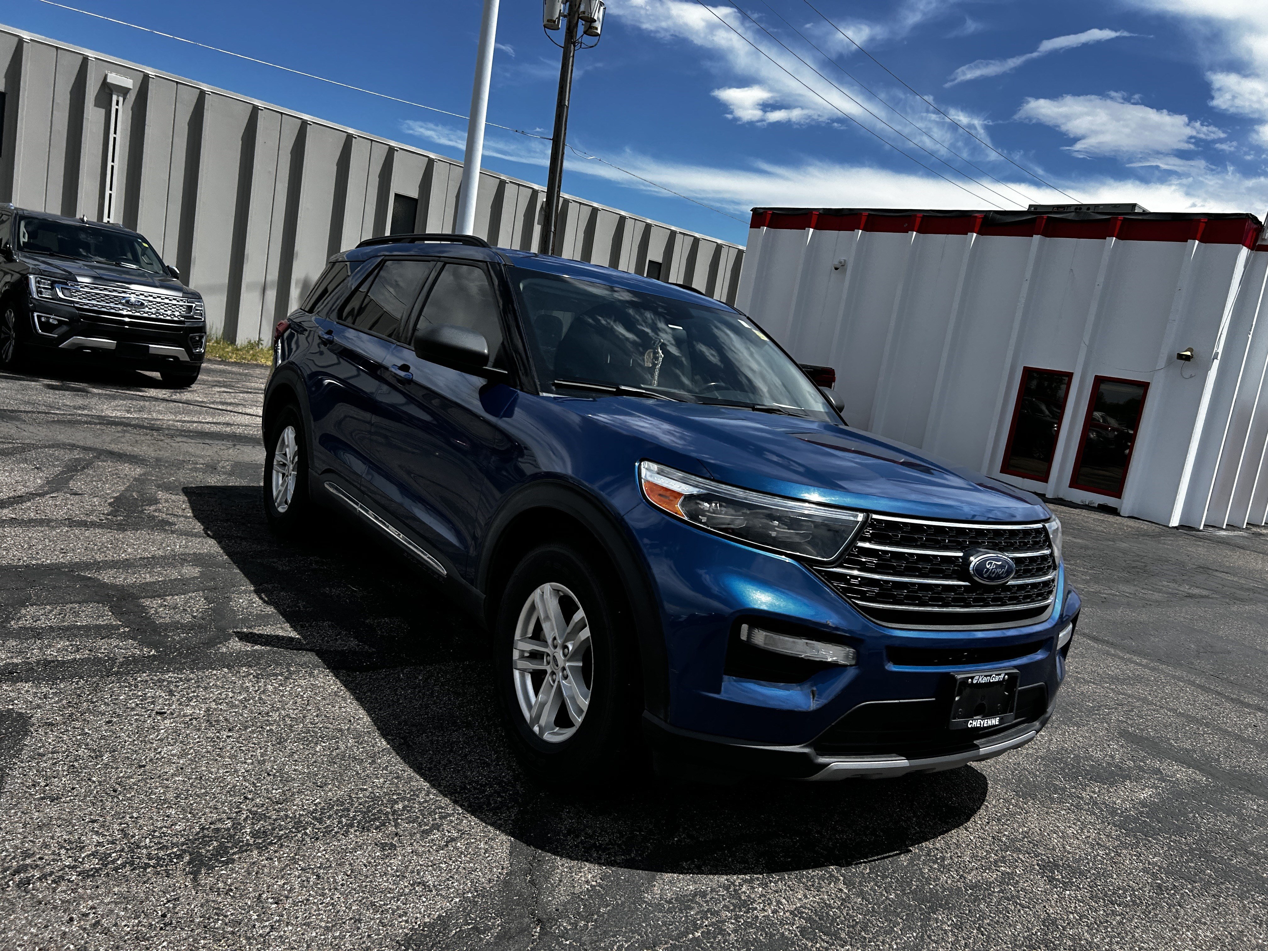 Certified 2020 Ford Explorer XLT w/ Equipment Group 202A AWD/4WD image 7