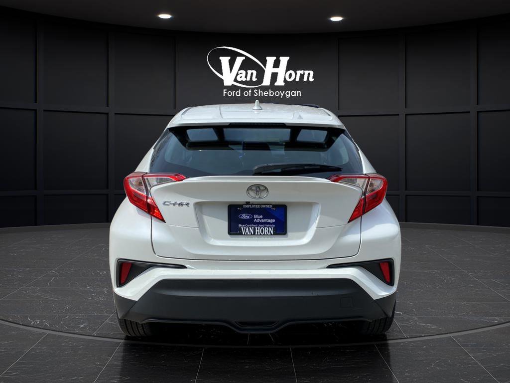 Used 2020 Toyota C-HR XLE FWD image 4