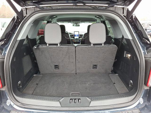 Certified 2023 Ford Explorer Limited w/ Limited Technology Package image 30