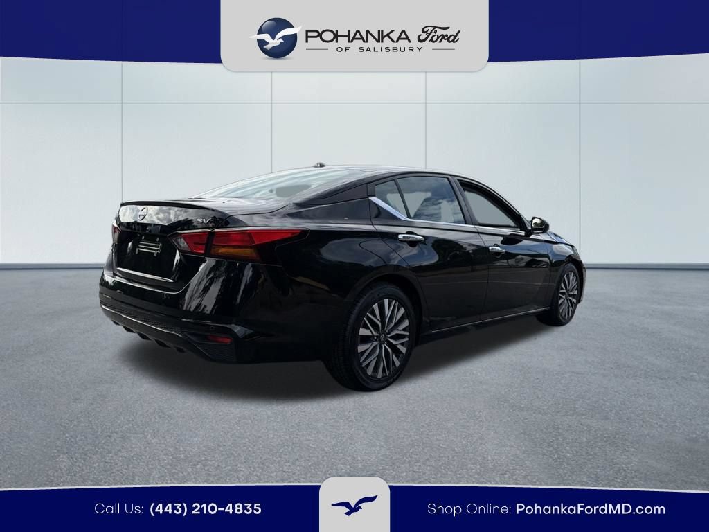Used 2024 Nissan Altima 2.5 SV FWD image 5