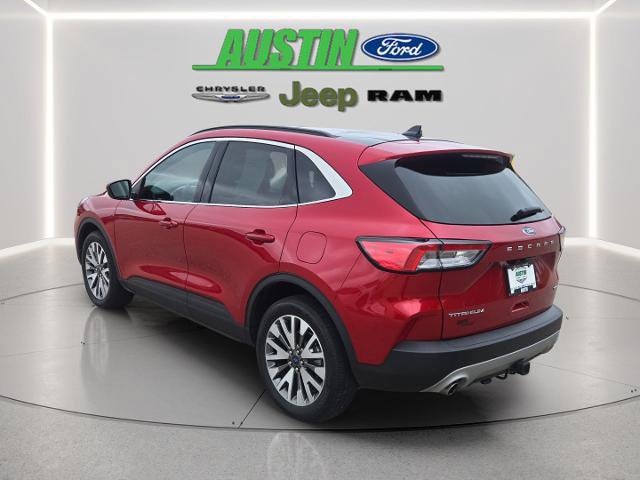Certified 2022 Ford Escape Titanium w/ Class II Trailer Tow Package AWD/4WD image 3