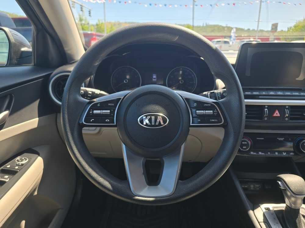 Used 2019 Kia Forte LXS FWD image 11