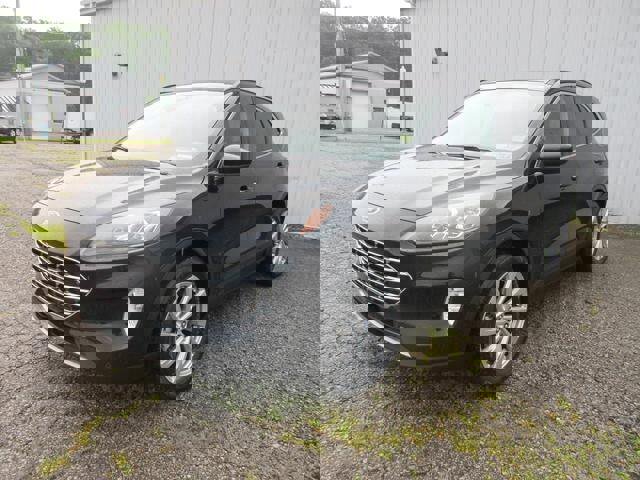 Certified 2022 Ford Escape Titanium w/ Titanium Elite Package image 3