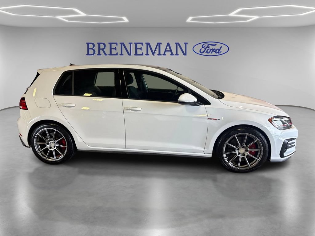 Used 2018 Volkswagen GTI SE FWD image 5