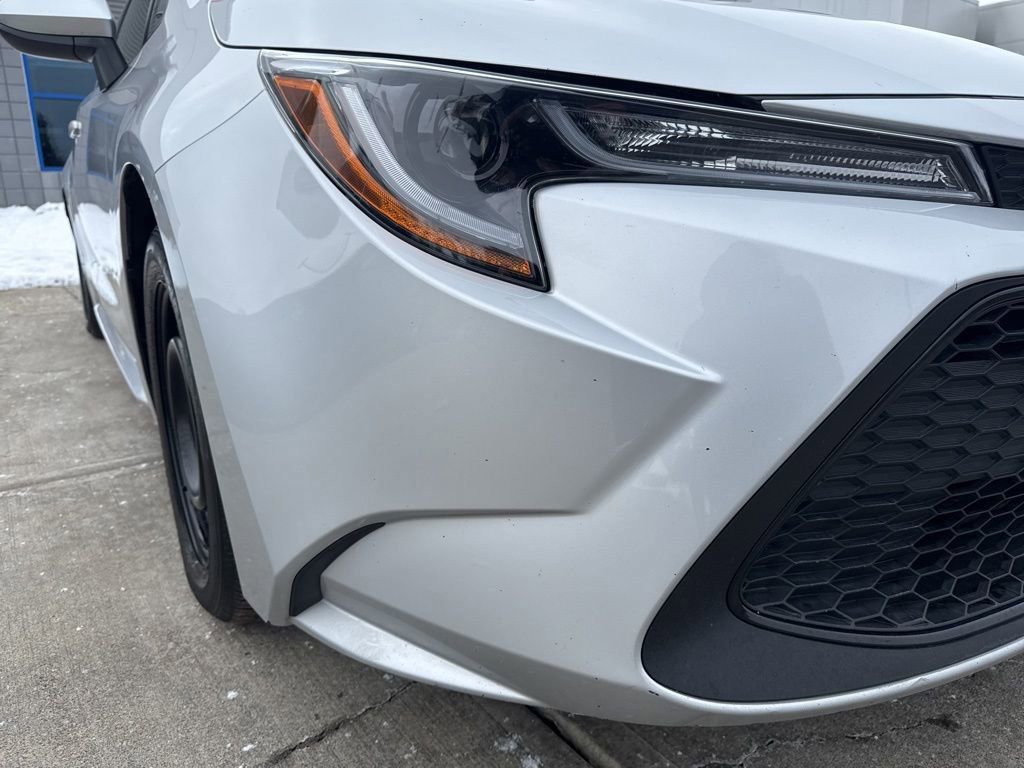 Used 2022 Toyota Corolla LE image 12