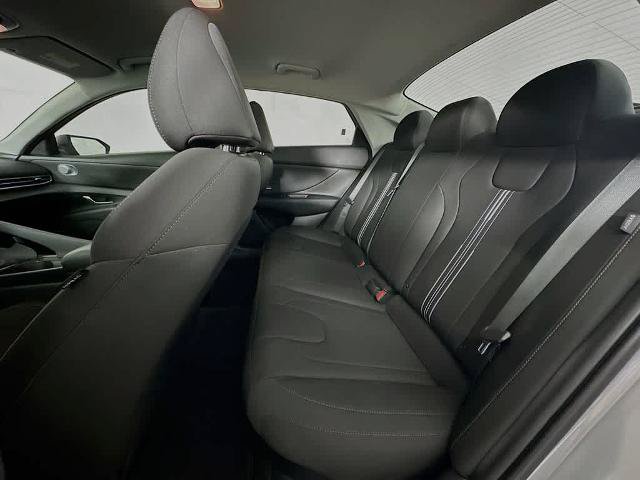 Used 2024 Hyundai Elantra Blue FWD image 13
