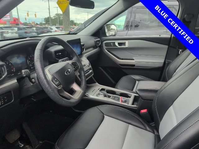 Certified 2024 Ford Explorer XLT w/ Equipment Group 202A AWD/4WD image 4