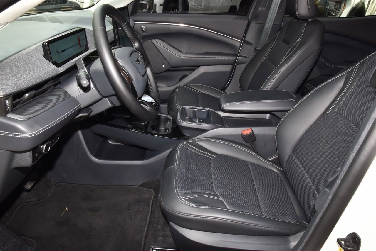 Certified 2025 Ford Mustang Mach-E Premium image 14