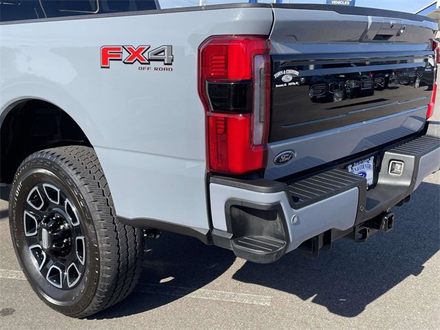 Certified 2025 Ford F250 Platinum image 12