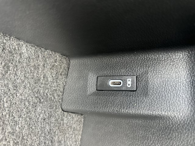Used 2021 Volkswagen Atlas SE FWD image 26