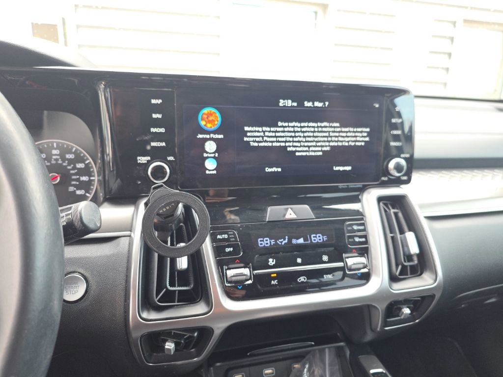 Used 2022 Kia Sorento S image 8