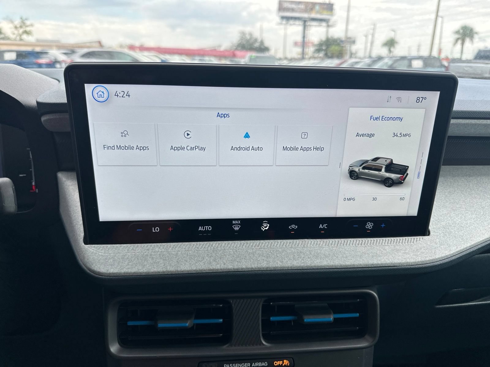 Certified 2025 Ford Maverick XLT FWD image 23