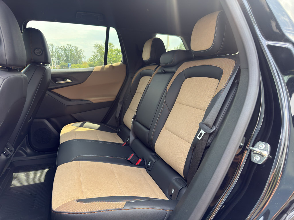 Used 2026 Chevrolet Equinox ACTIV w/ LPO, Floor Liner Package AWD/4WD image 17