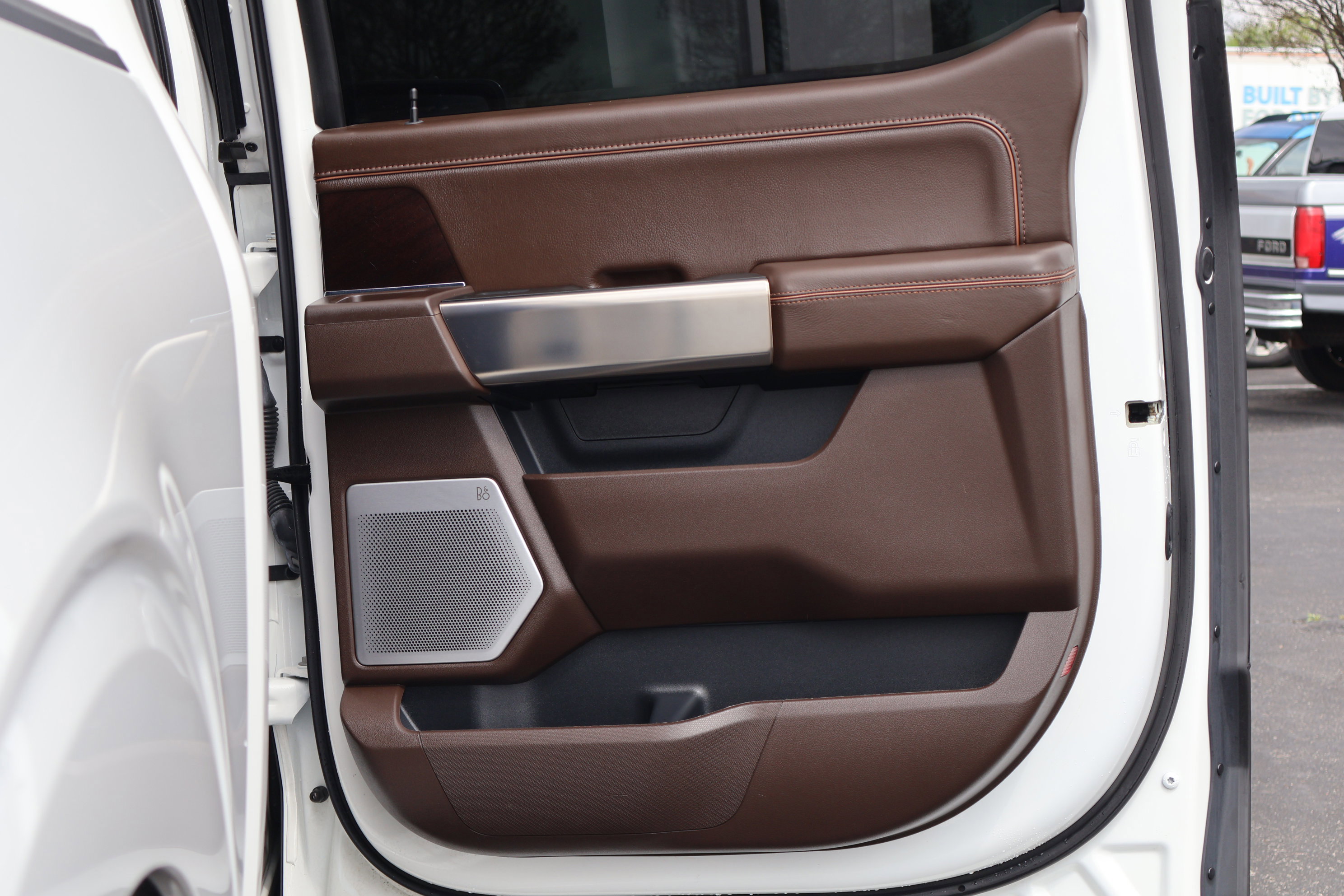 Certified 2022 Ford F150 King Ranch w/ Equipment Group 601A High image 31