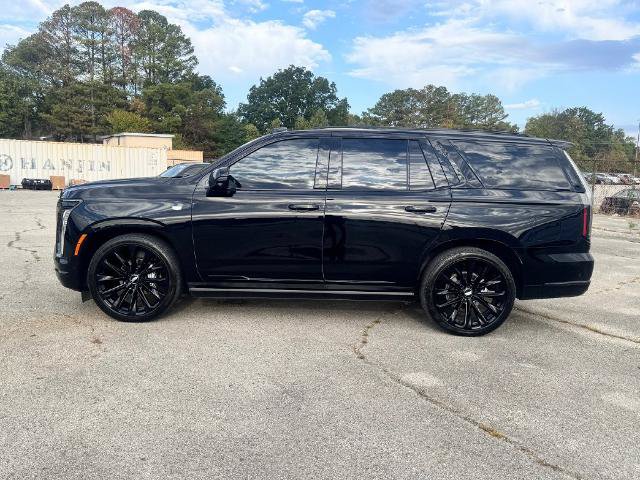 Used 2026 Cadillac Escalade Platinum Sport w/ LPO, ONYX Package AWD/4WD image 4