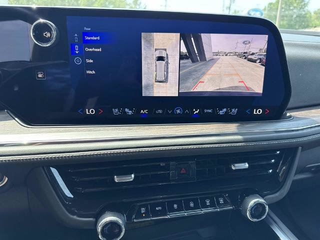 Used 2025 Chevrolet Tahoe Premier RWD image 23