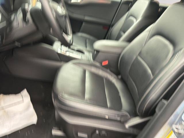 Certified 2022 Ford Escape Titanium w/ Class II Trailer Tow Package AWD/4WD image 17