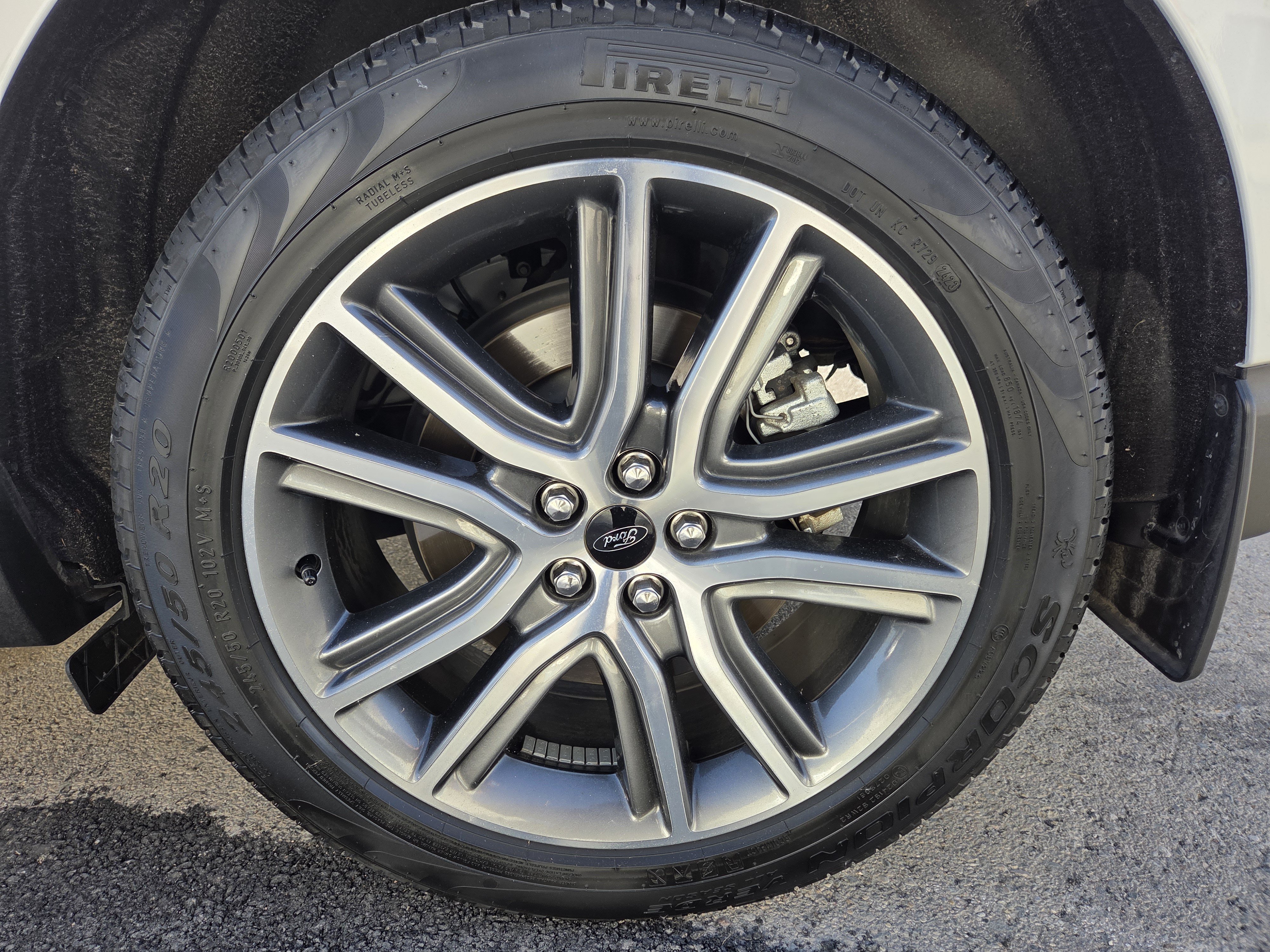 Certified 2024 Ford Edge Titanium w/ Equipment Group 301A AWD/4WD image 10