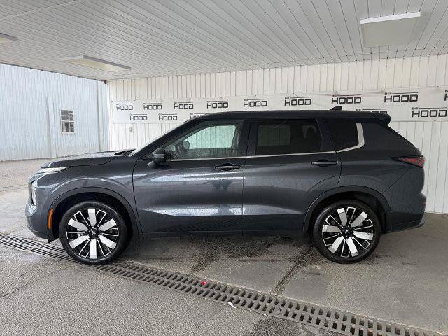 Used 2025 Mitsubishi Outlander SE FWD image 26