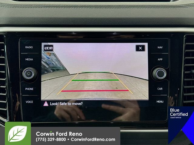 Used 2022 Volkswagen Atlas SEL Premium image 17