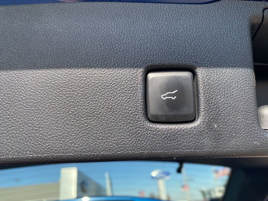 Certified 2023 Ford Escape Active image 9