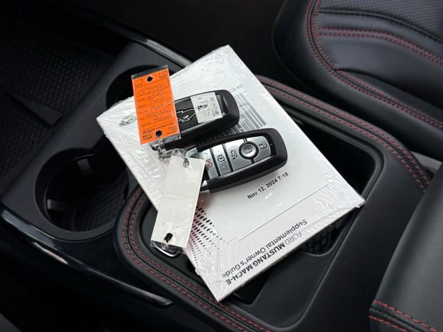 Certified 2025 Ford Mustang Mach-E Premium w/ Sport Appearance Package AWD/4WD image 5