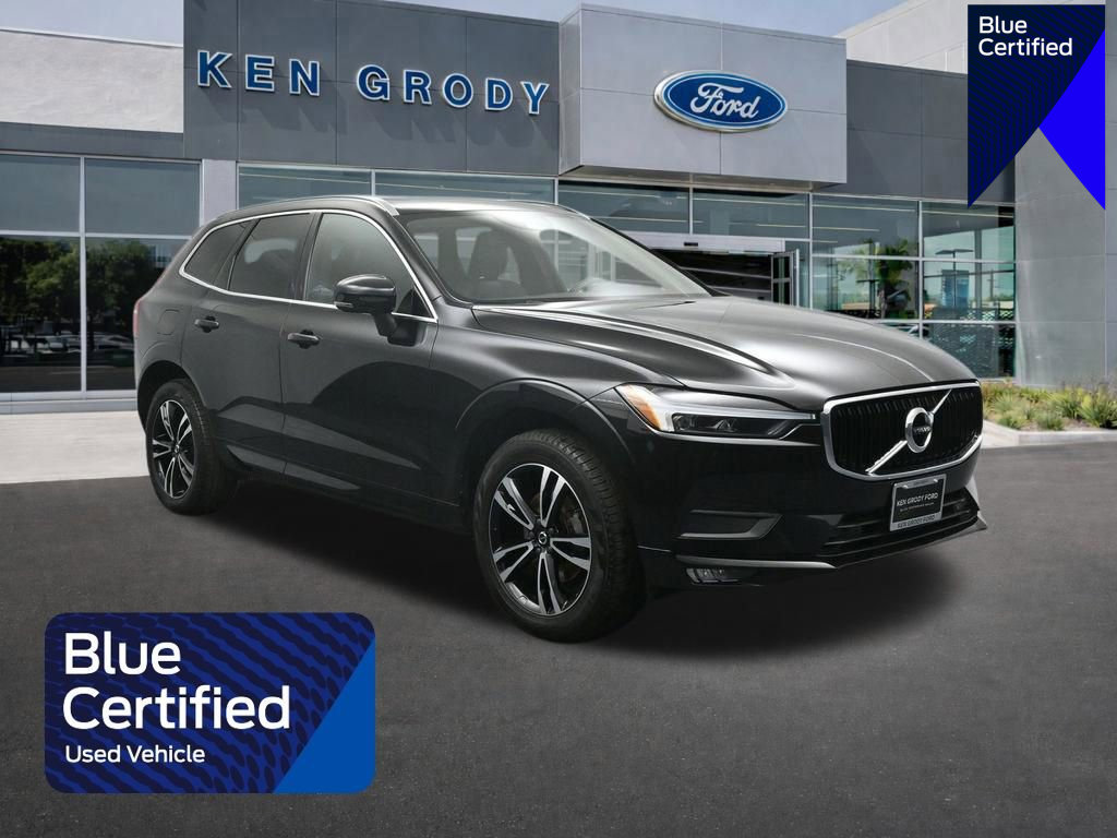 Used 2021 Volvo XC60 T5 Momentum w/ Premium Package image 1