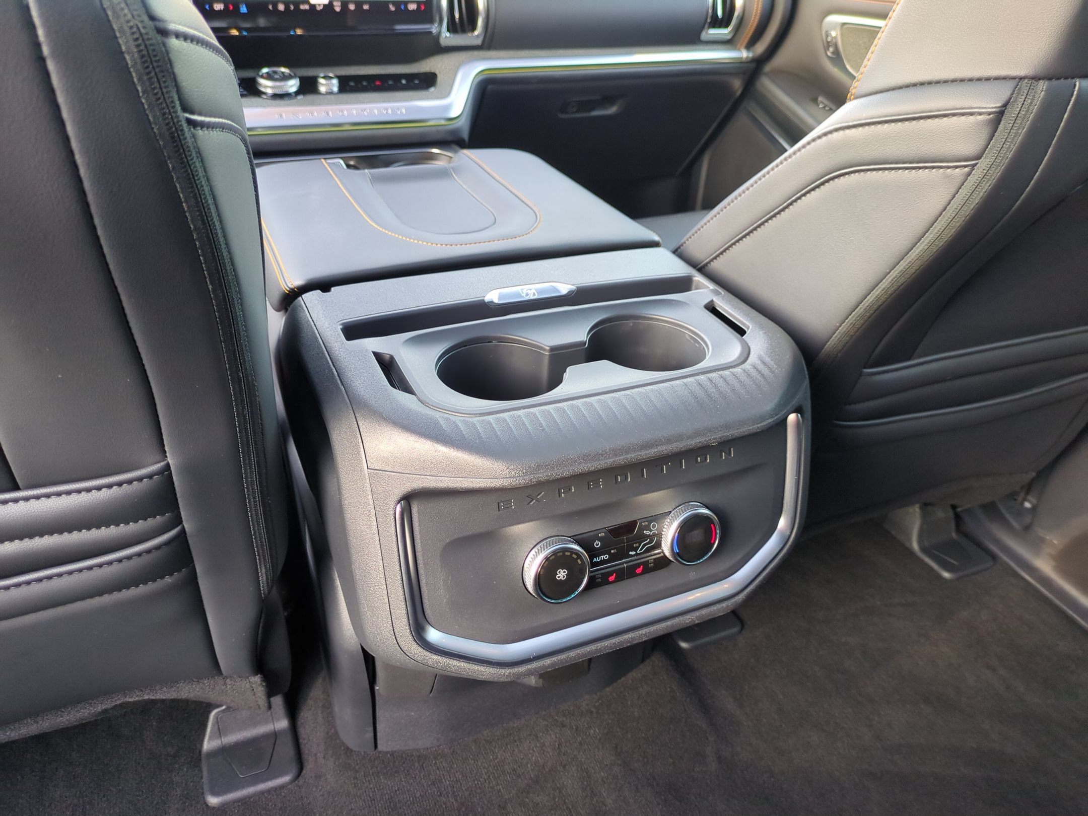 Certified 2025 Ford Expedition Tremor AWD/4WD image 32