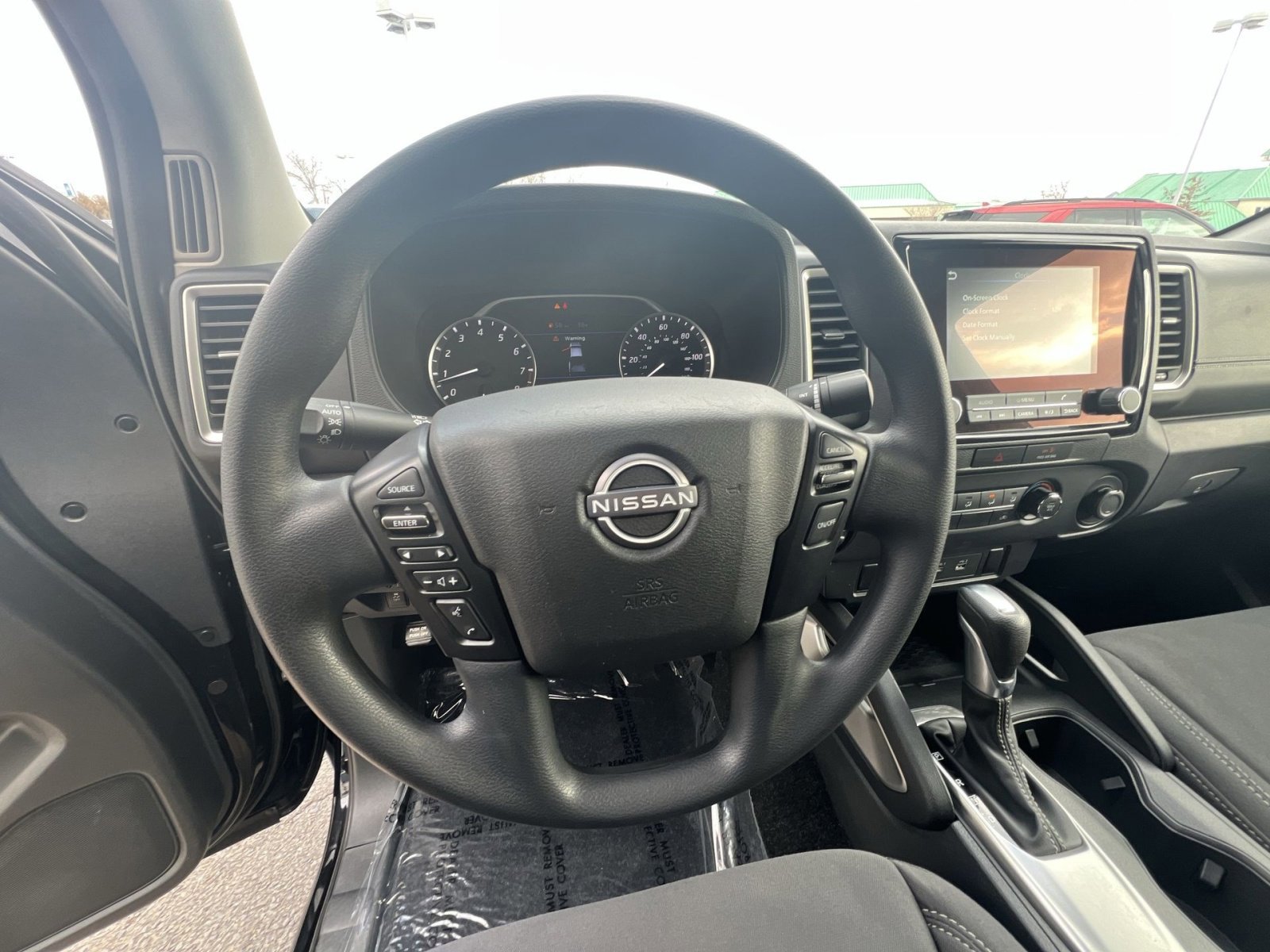 Used 2022 Nissan Frontier SV image 16