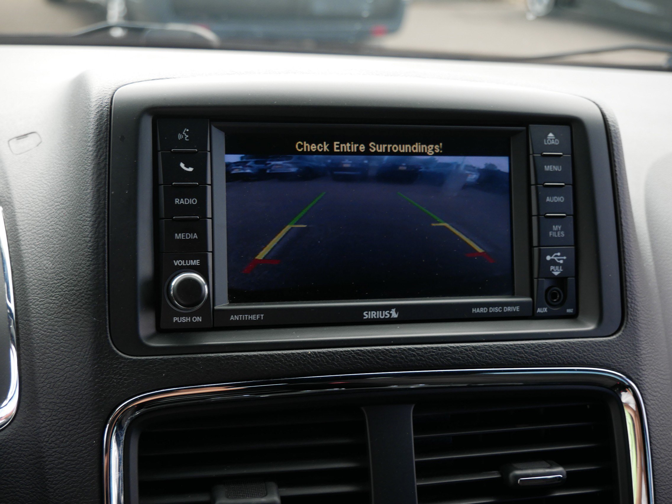 Used 2018 Dodge Grand Caravan SE FWD image 29