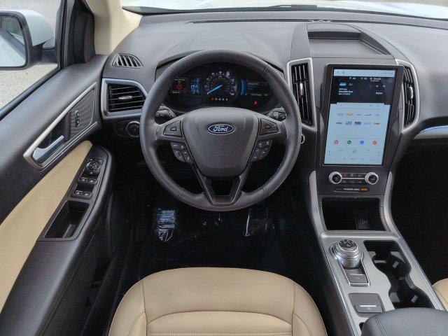 Certified 2022 Ford Edge SEL w/ Convenience Package AWD/4WD image 17